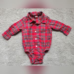 Baby Gap red plaid button-down bodysuit, size 6-12 months